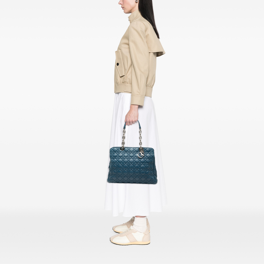 Pre-Loved Dior Large Lambskin Cannage Soft Zipped Lady Dior Shopping Tote - Picture 7 of 7